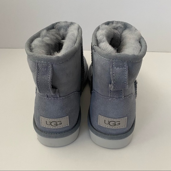 UGG Classic Mini Boots Ash Fog 6 New without Box - Picture 11 of 14